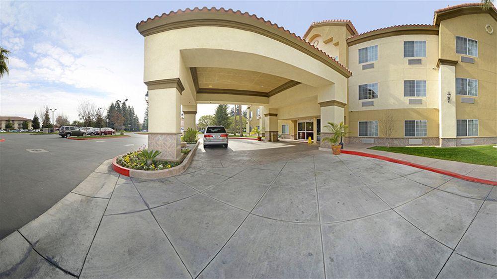 Comfort Suites Бейкерсфилд Экстерьер фото