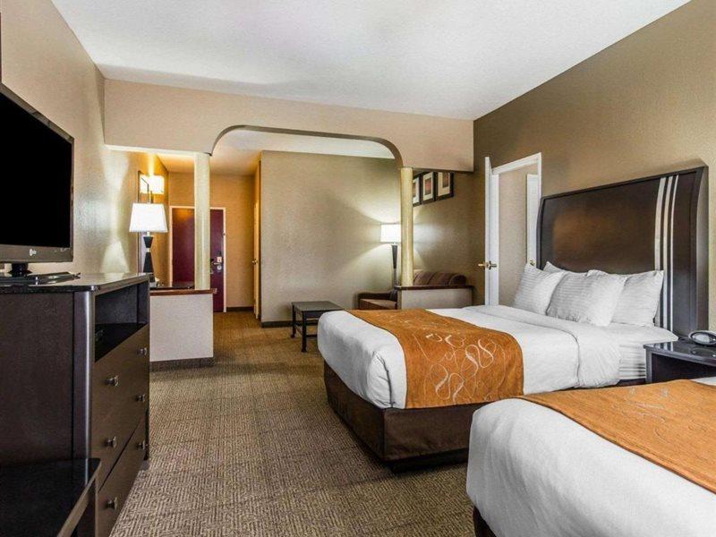 Comfort Suites Бейкерсфилд Экстерьер фото