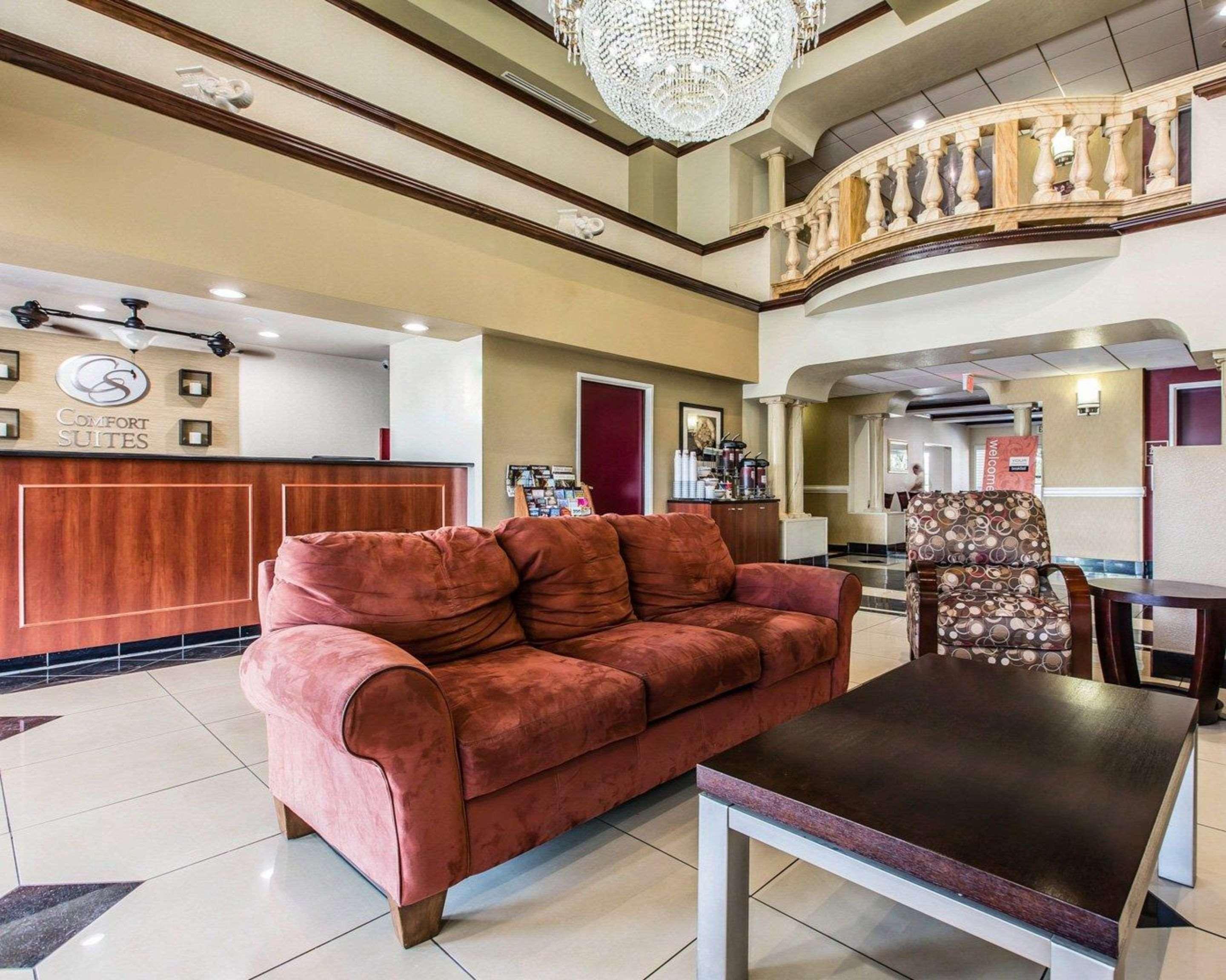 Comfort Suites Бейкерсфилд Экстерьер фото