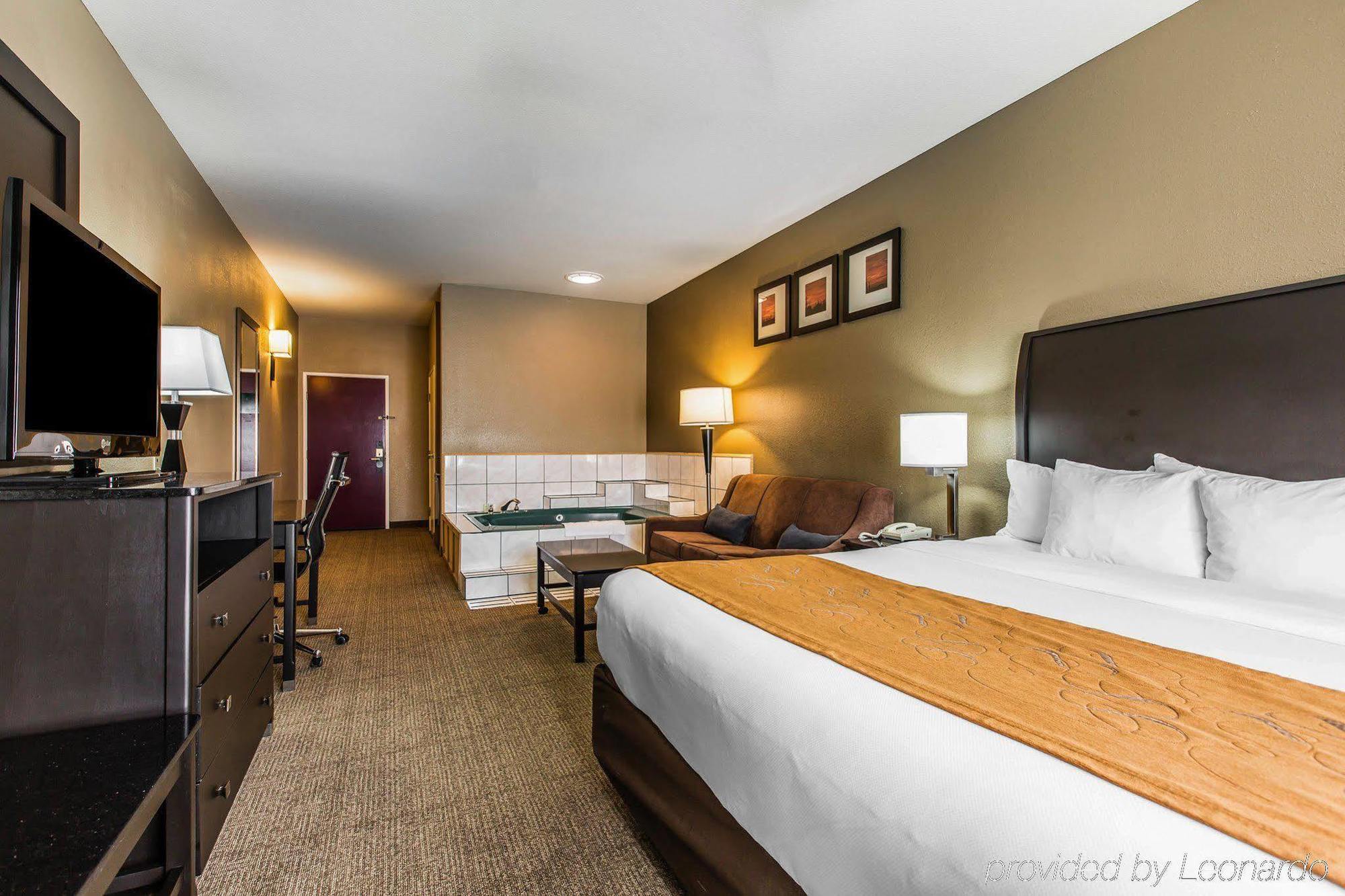 Comfort Suites Бейкерсфилд Экстерьер фото