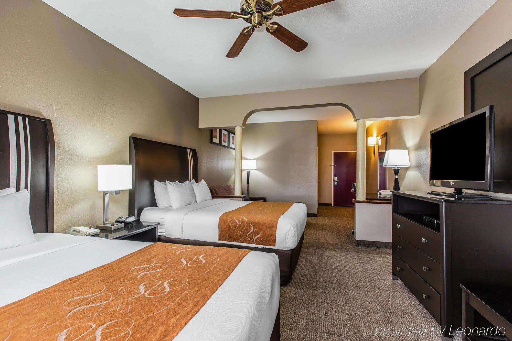 Comfort Suites Бейкерсфилд Экстерьер фото