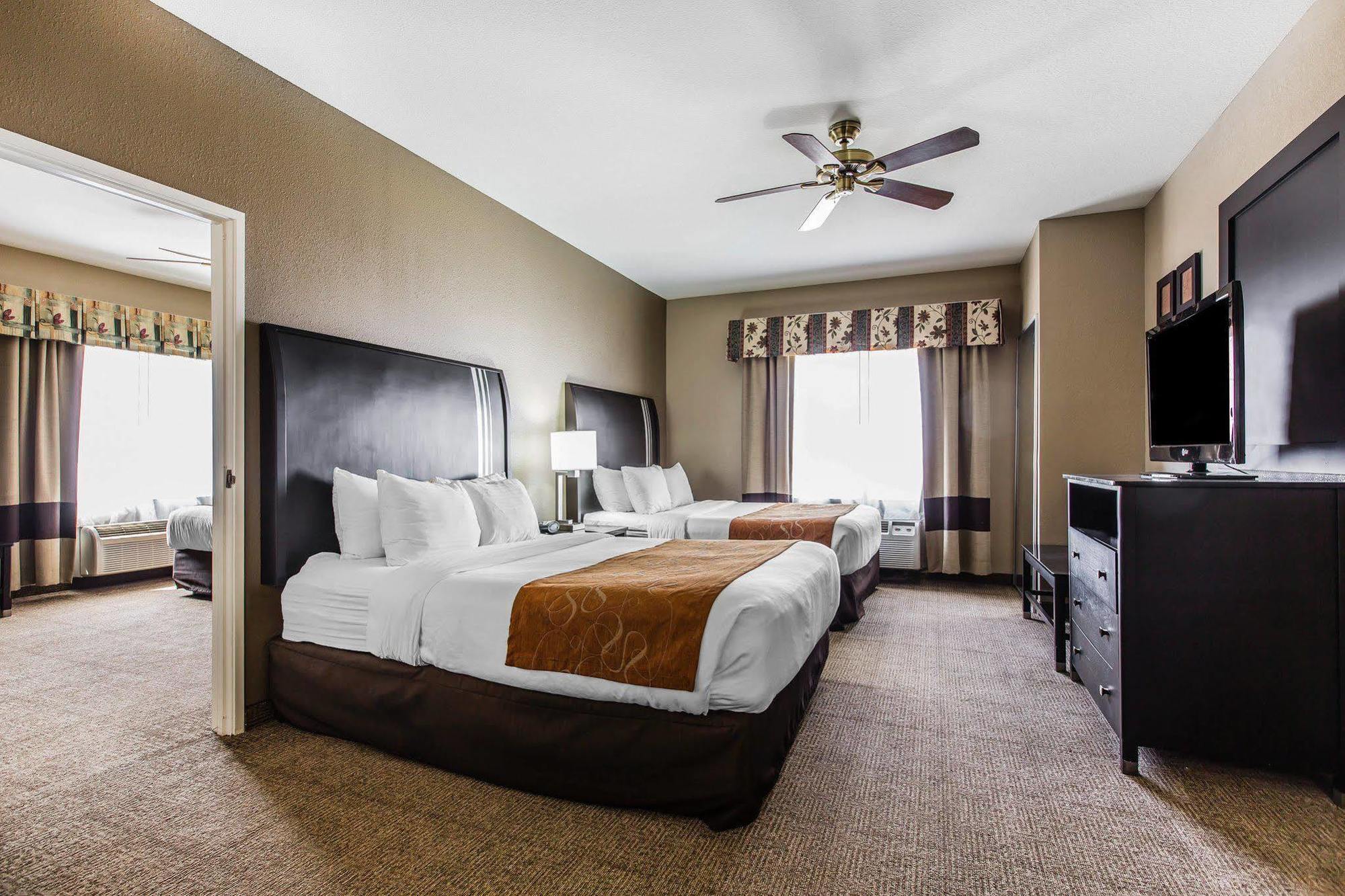 Comfort Suites Бейкерсфилд Экстерьер фото